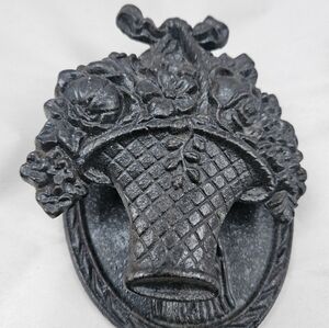 Vintage Hubley Cast Iron Floral Basket Door Knocker